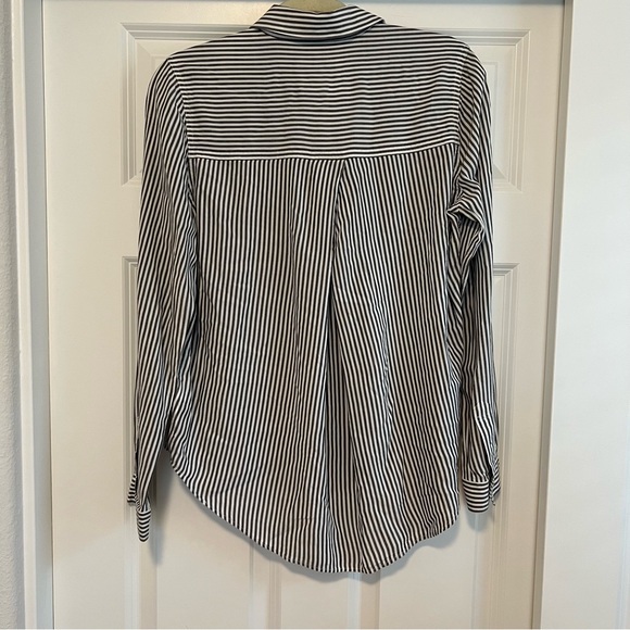 RAILS Aly Button Front Blouse In Belize Stripe - Picture 9 of 13